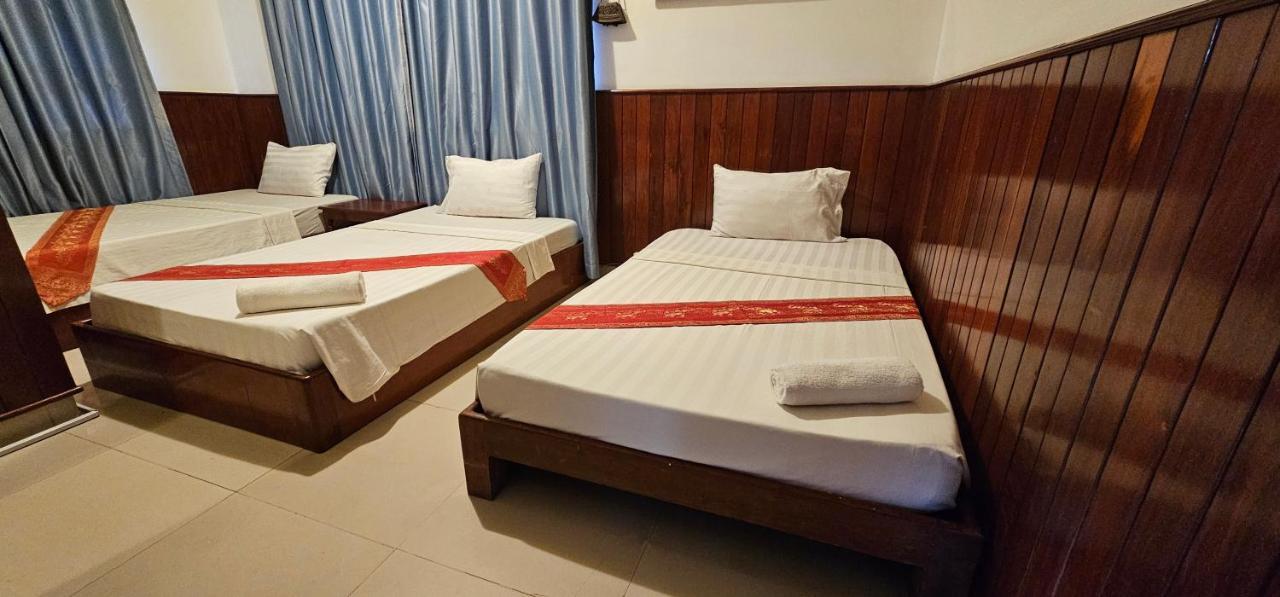 Retro Quarter Mb Hostel Sziemreap Kültér fotó