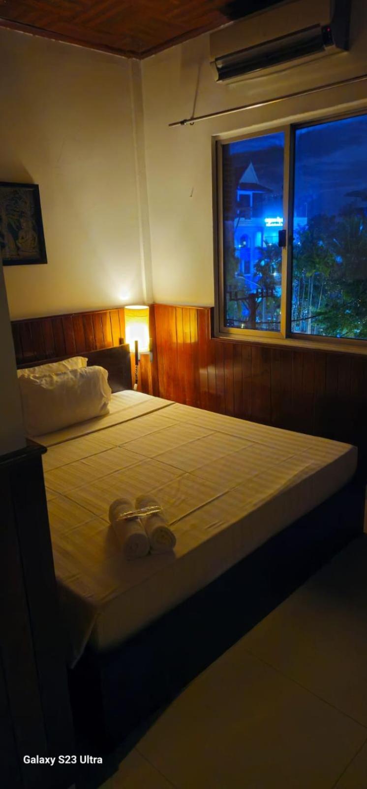 Retro Quarter Mb Hostel Sziemreap Kültér fotó