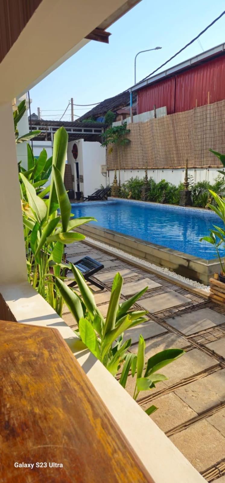 Retro Quarter Mb Hostel Sziemreap Kültér fotó